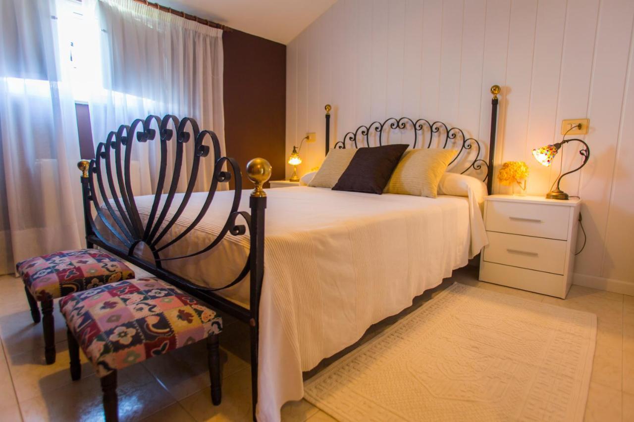 Low Cost Casa Brais San Pedro de Benquerencia Bagian luar foto